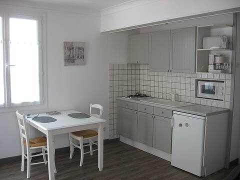Popular Airbnb listing: Studio ideally located in the heart of the Bois Plage in Le Bois Plage En Ré