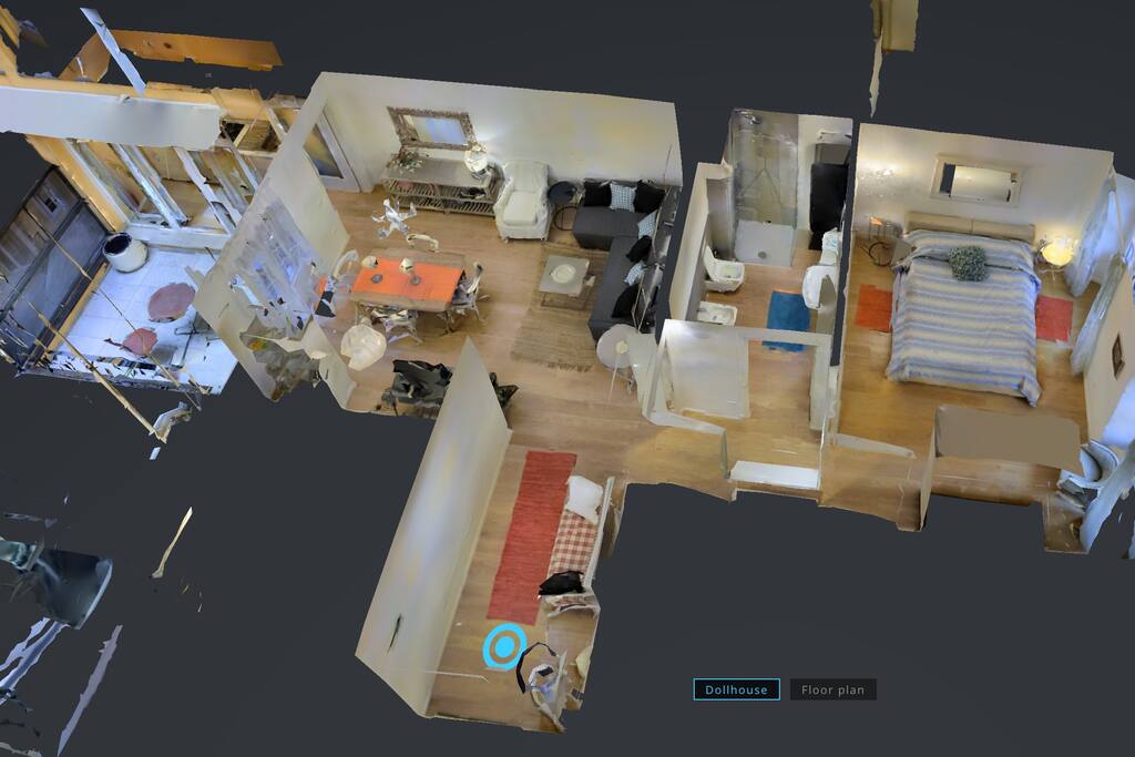 FIRST FLOOR APARTMENT: FLOOR PLAN