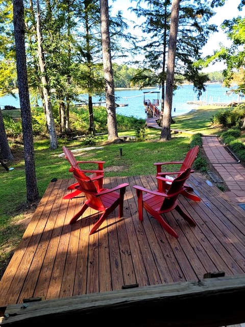 Waterfront Cedar Cabin South Toledo Bend TX