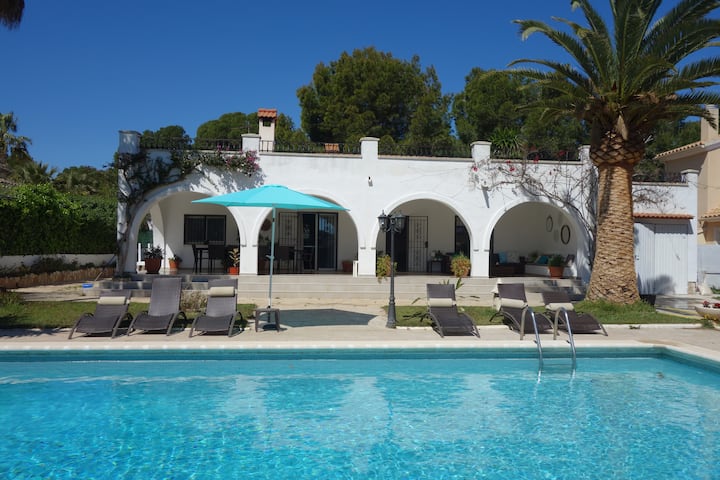 Villa Mit Privatem Pool, 11 Personen, Klimaanlage 200 M Vom Strand Entfernt - L’Ametlla de Mar