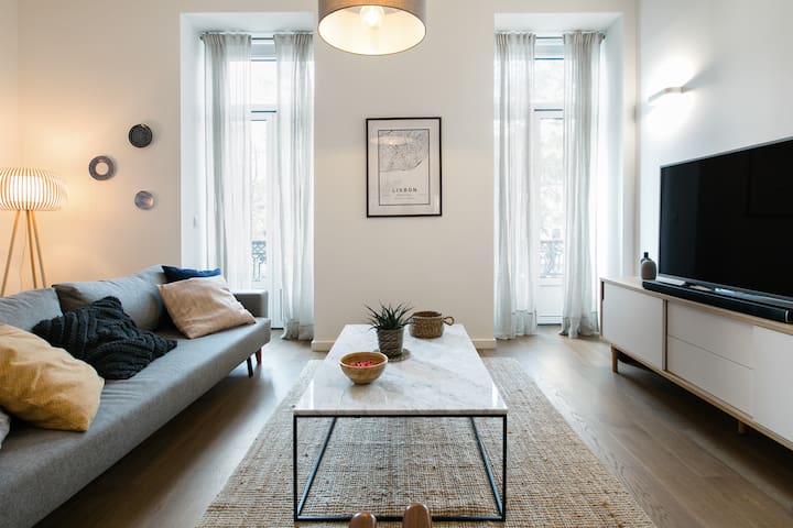 Urban Chic Apartment in the Heart of Historic Lisbon