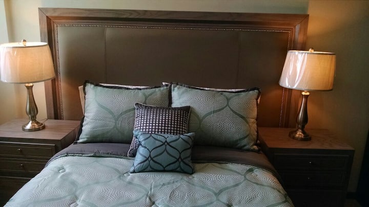 Recamara matrimonial con excelentes acabados.