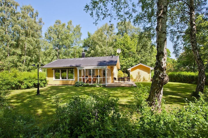 Lovely cottage in Ystads Sandskogen