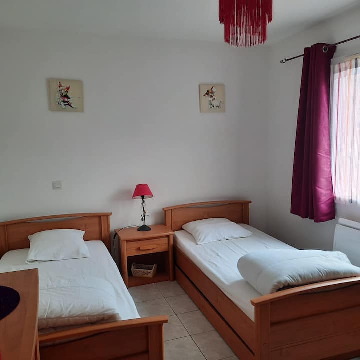 Spálňa 3: 2 lôžka 90cmX190cm