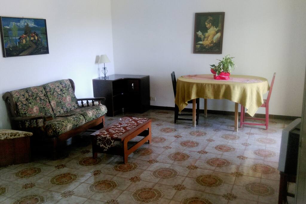Salone