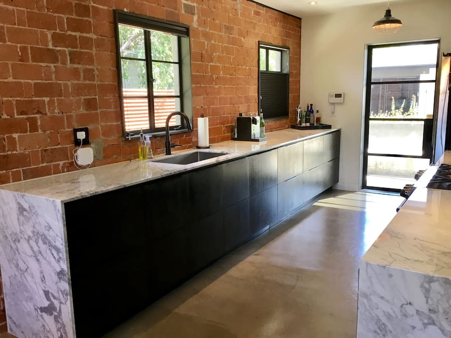 Kitchen - all equipped from a chef's point of view