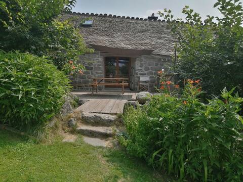 8 person cottage in the heart of the PNC