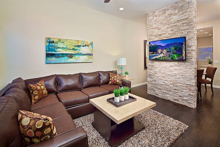 Prime Location, 3 Pool Areas, Fitness Center, More - Catalina Foothills, AZ