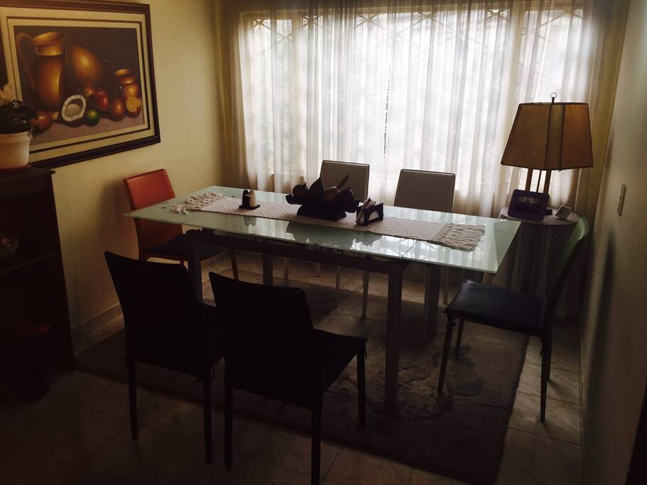 Se puede utilizar el espacio del comedor.