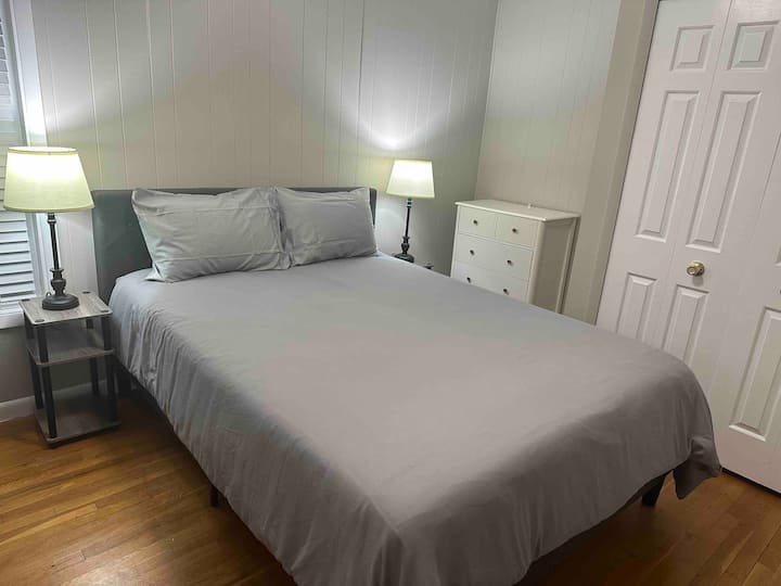 "Tulijisikia vizuri sana na nyumba ilikuwa na vifaa muhimu." - Ashish