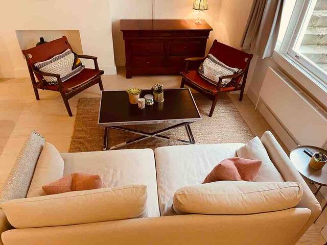 Beautiful flat in central Notting Hill gallery image 2