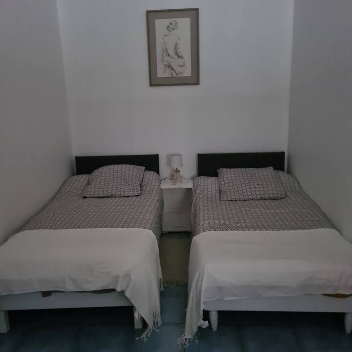 საძინებელი 2