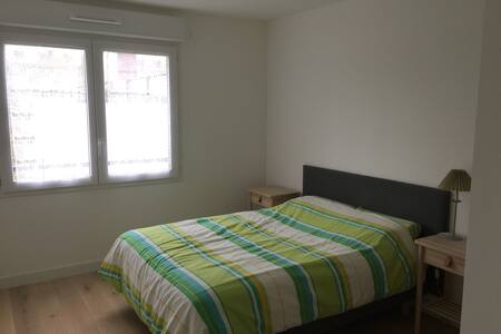 Chambre spacieuse proche Gare de Rouen rive Droite