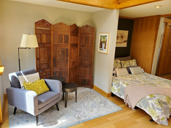 West Seattle Vacation Cottage Near Alki Beach ⛱️ Guesthouses for Rent