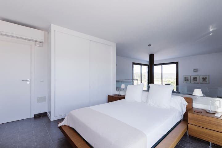 Suite 1