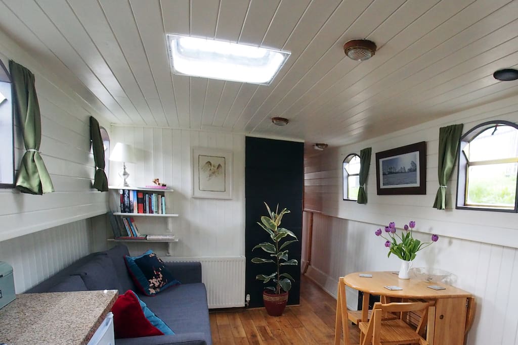 Roisin Dubh Houseboat, Sallins, Co Kildare, Ireland.