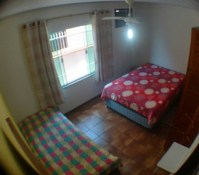 Quarto 2 com ar cond