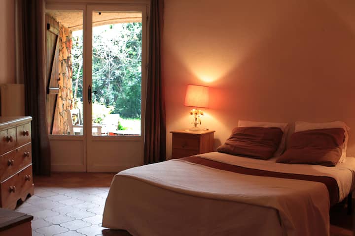 חדר שינה 2 עם חדר רחצה