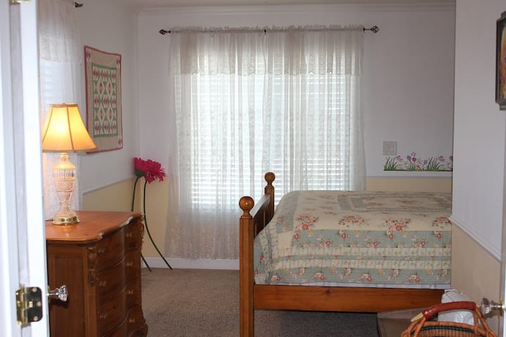 2e slaapkamer
