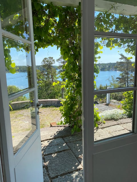 Cozy accommodation with sea view 20 min from Sthlm