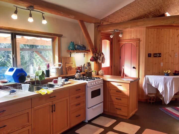 Unique Eco Strawbale House Earth houses for Rent in Duncan, British Columbia, Canada