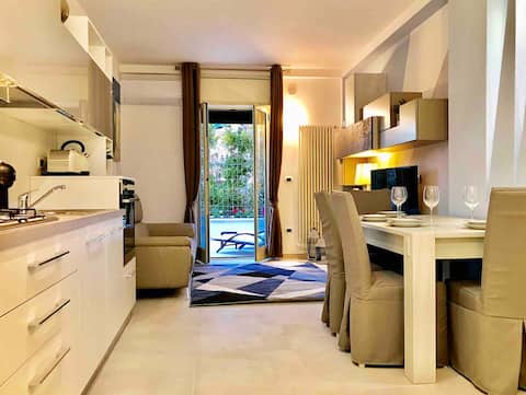 Mottola Apartment (villa with terrace )