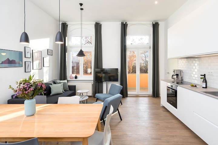 2-Bedroom Apartment with 2 Bathrooms & Balcony