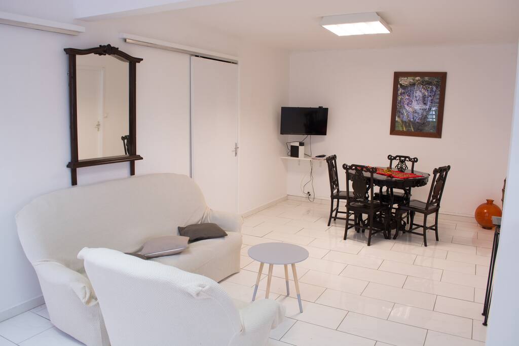 Grande Salle à Manger