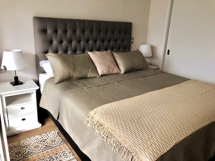 Главен кревет со брачен кревет 