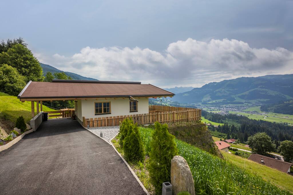 Einfahrt zum Chalet