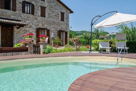 Pet-Friendly Villa with Pool