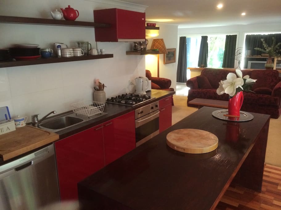 Cool little Kitchen to cook up a storm!