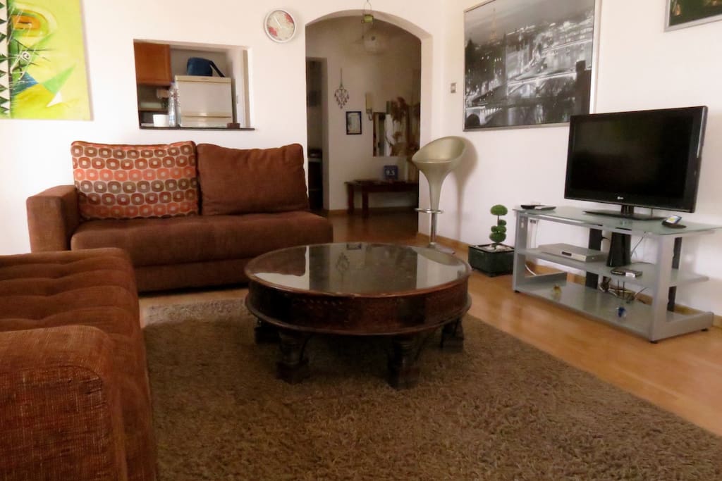 lounge with TV (lots of channels), DVD, air con, spacious and light