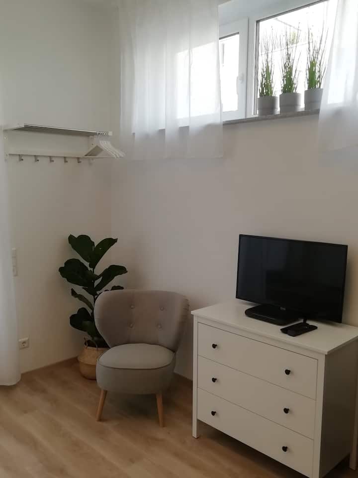 Modernes 1-zimmerapartment Mit Separatem Eingang - Ludwigsburg