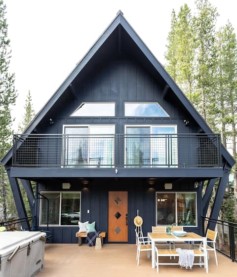 Serene Lakes Cabin; Hot tub, Sauna near Sugar Bowl