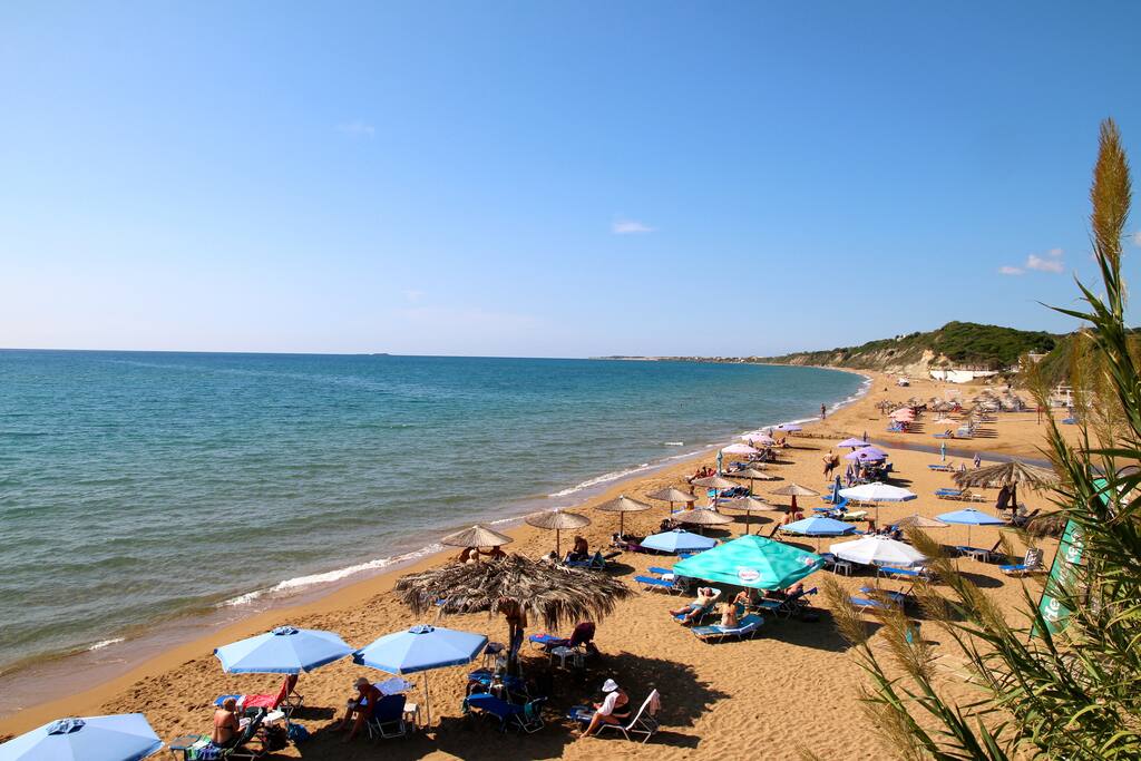 The beautifull Santa Barbara sandy beach!!!