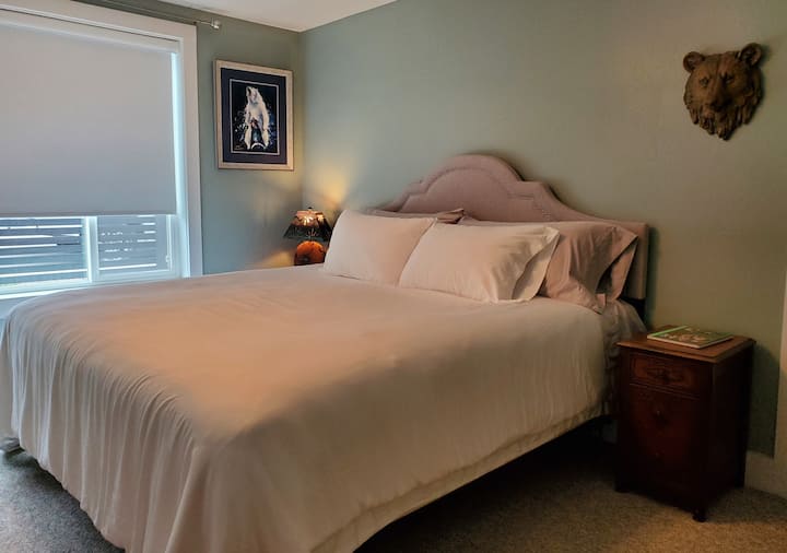 Bearizona Master Bedroom