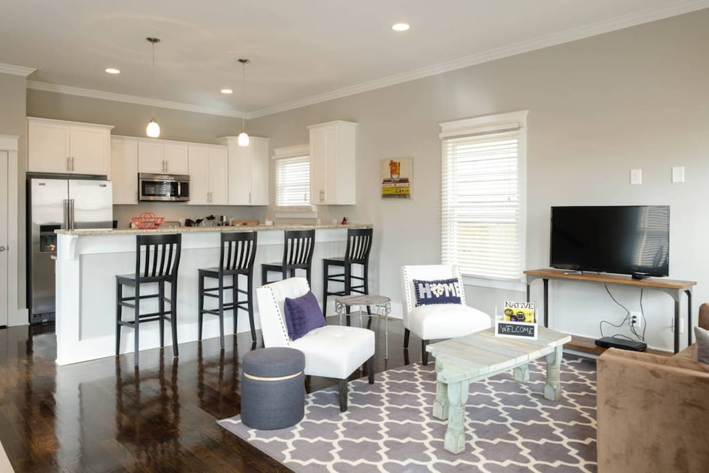 Comfy living room and gourmet kitchen