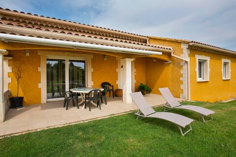 3-star cottage with pool