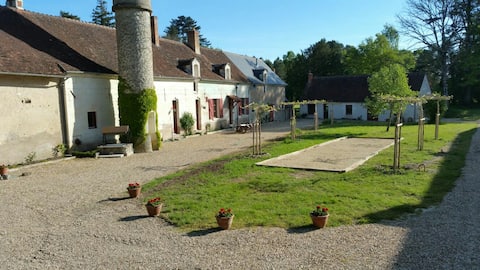 Beautiful holiday home (La Ronde) near castle