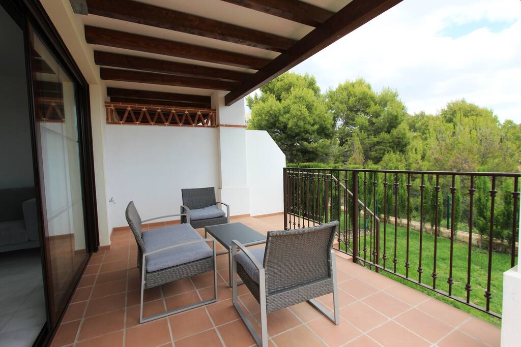 Terraza y Jardín