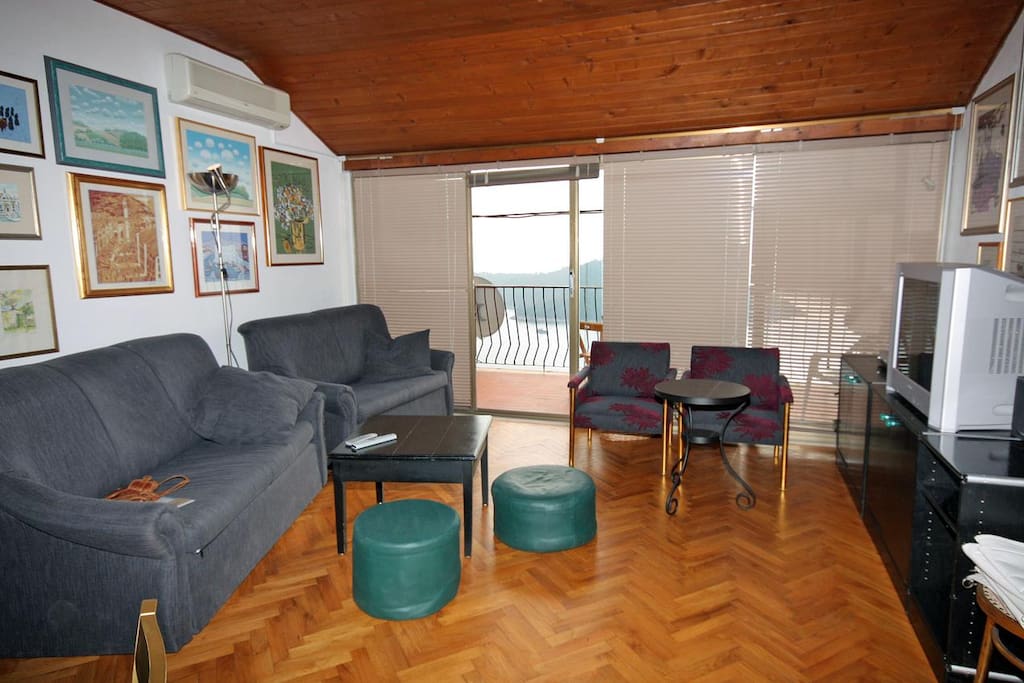 Living room, Surface: 16 m²