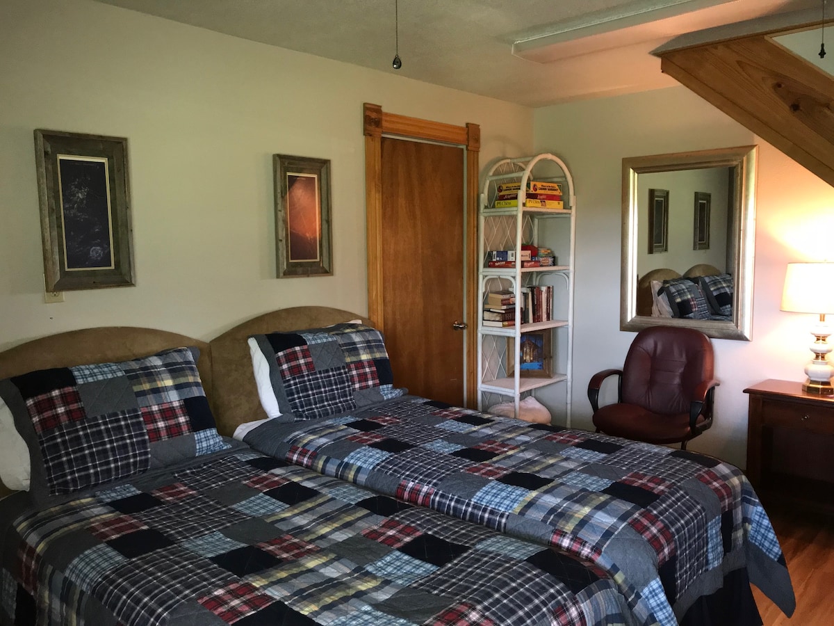 日出客房- 2张单人床-下层