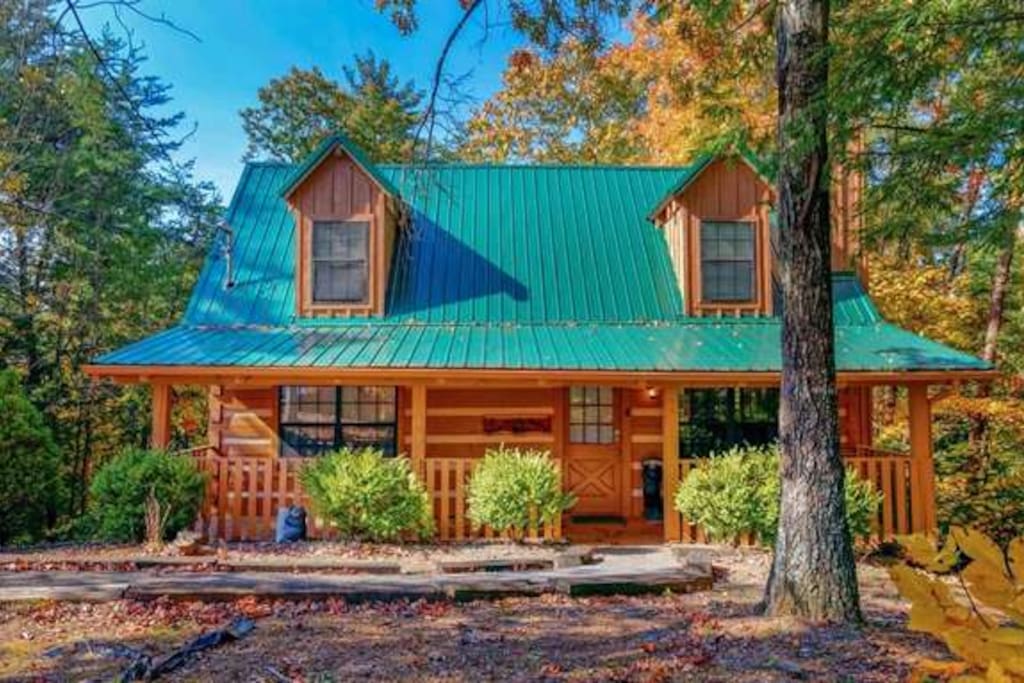 Bearadise City 2BR/2BA Perfect Location! Cabins for Rent in