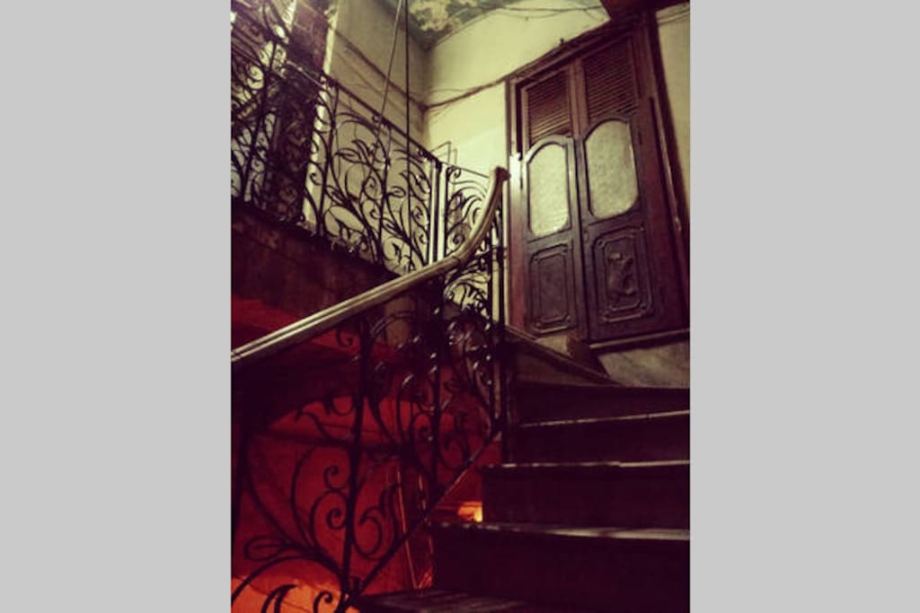 ESCALERA SUBIDA A SEGUNDO PISO