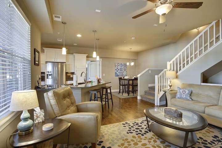 Avenue West managed Airbnb listing 3