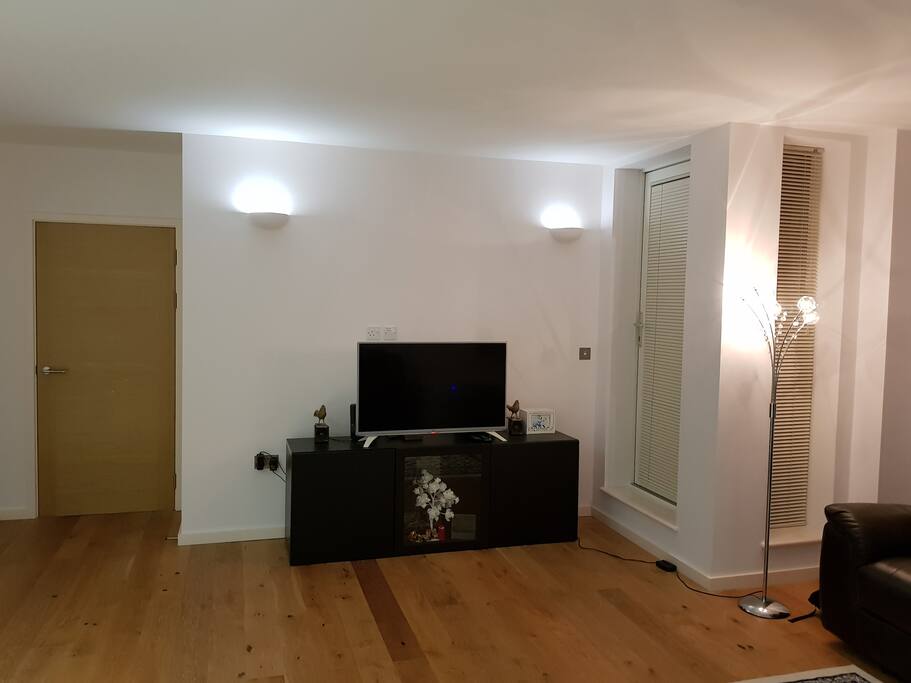 TV and WiFi available