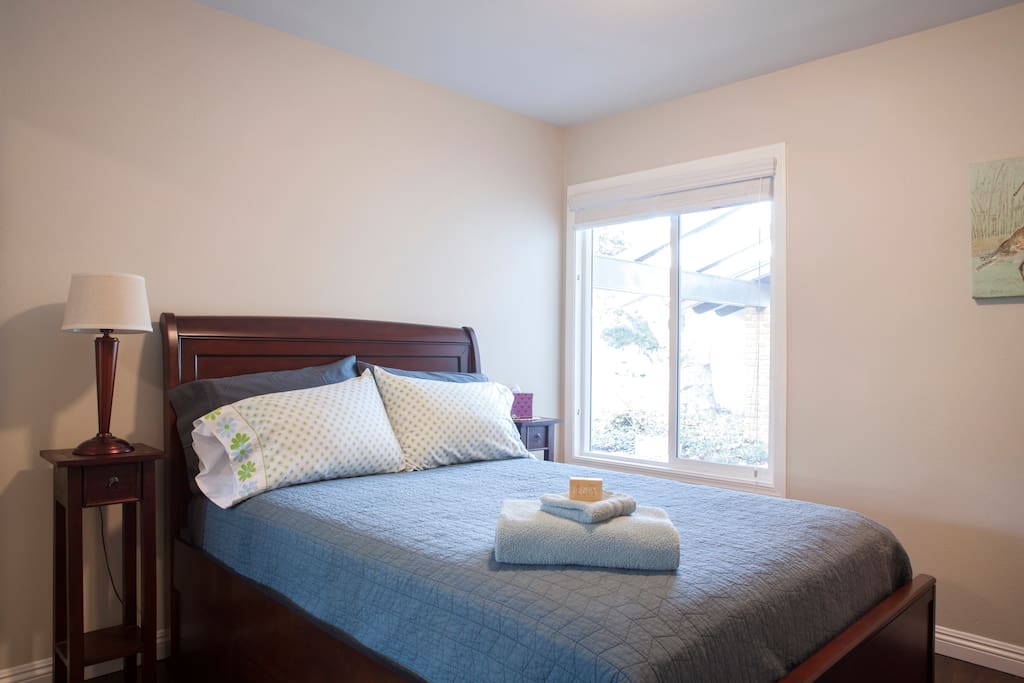 This is the room you are booking. It's a double sized bed.