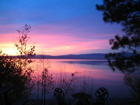 Flathead Lake Family Retreat