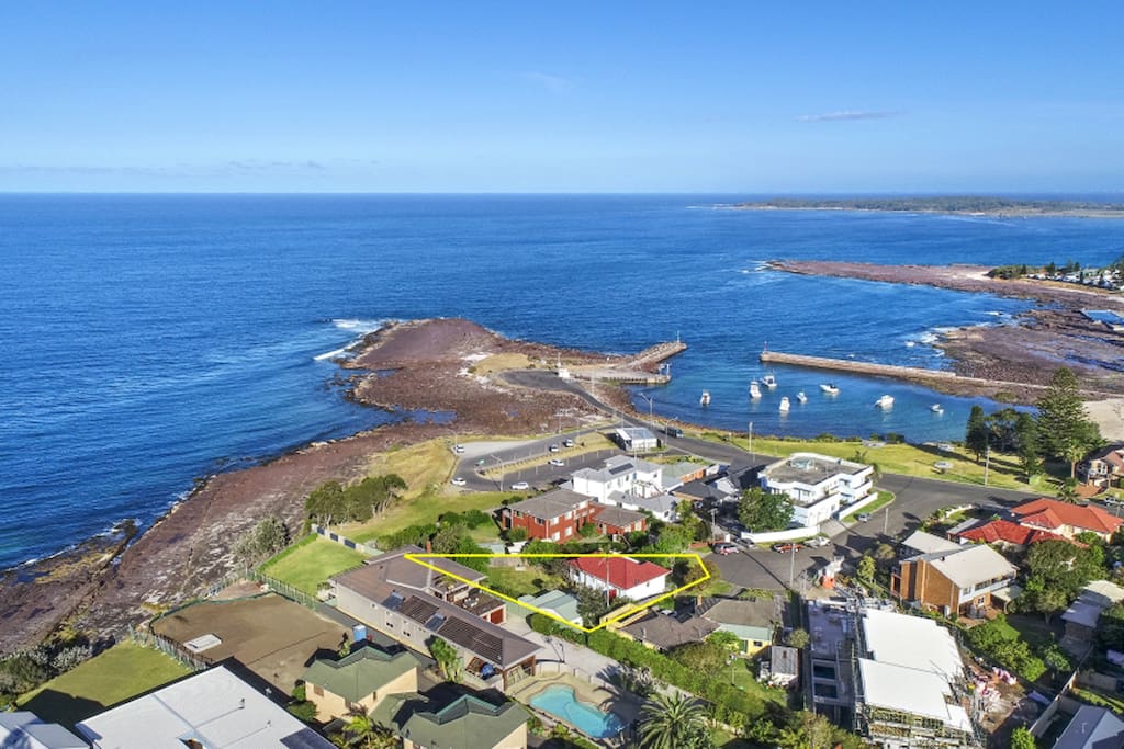 Harbour view to Bass Point Aspect